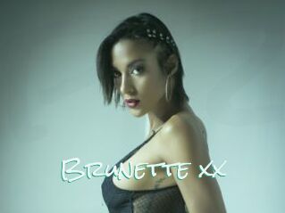 Brunette_xx