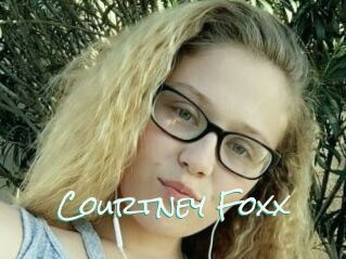 Courtney_Foxx