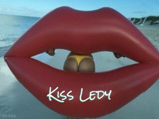 Kiss_Ledy