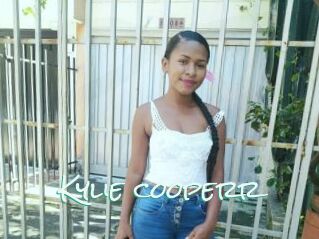 Kylie_cooperr
