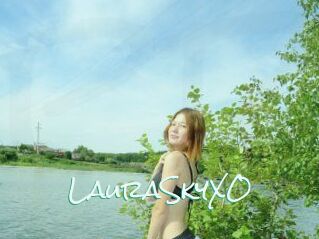 LauraSkyXO