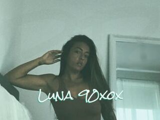 Luna_90xox