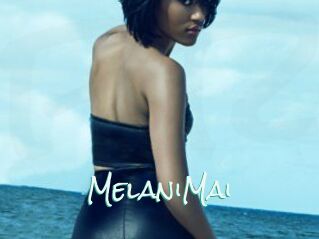 MelaniMai