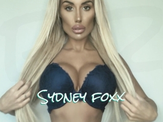 Sydney_foxx